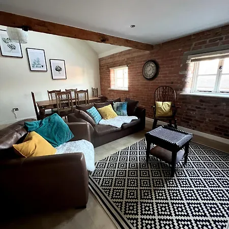 Grand Mill: Near To Shops, Attractions, Restaurant Apartment Burton-upon-Trent Exterior photo